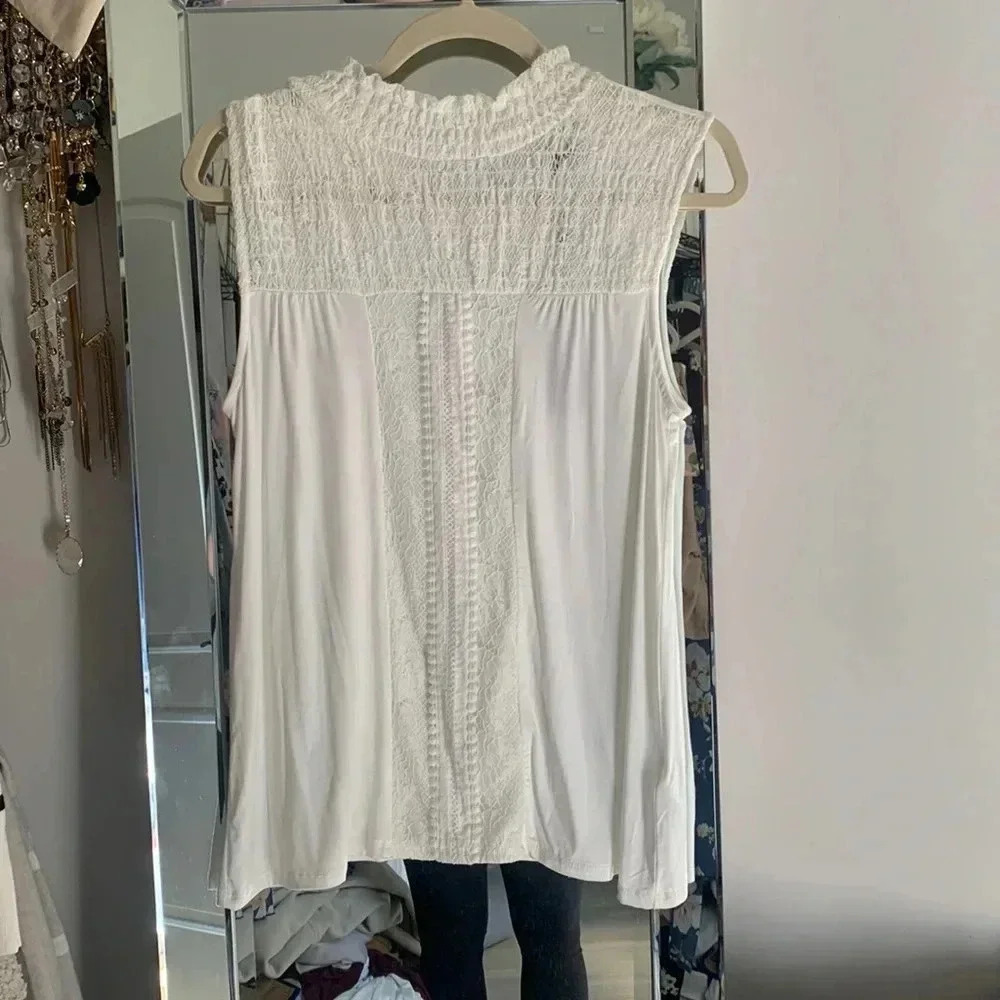 Never warn white tank top! Dressy